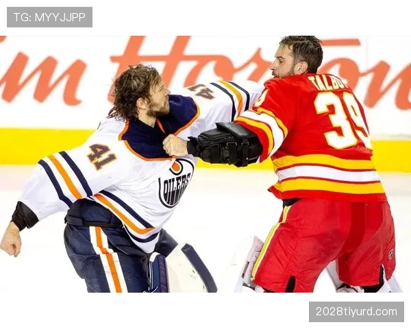 守门员犯规判罚标准与裁判处理规则详解