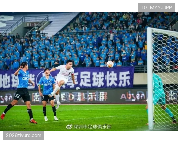 广州足球俱乐部近期状态回升，联赛主场取得关键胜利。
